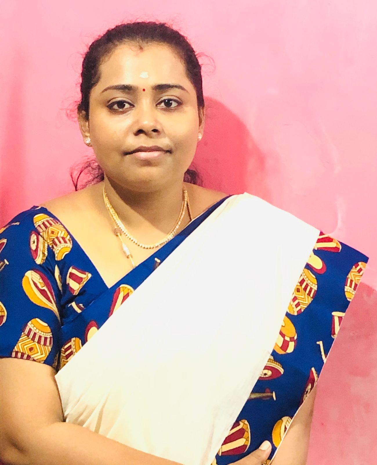 DR. ARCHANA